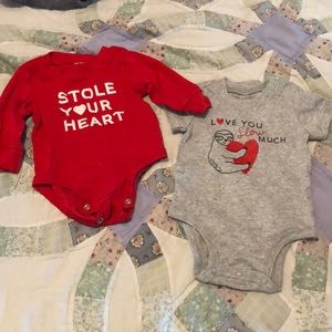 Valentine’s Day bodysuit tops 0-3 months💘
